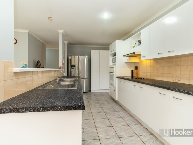 14 Fenwood Close, Boronia Heights QLD 4124