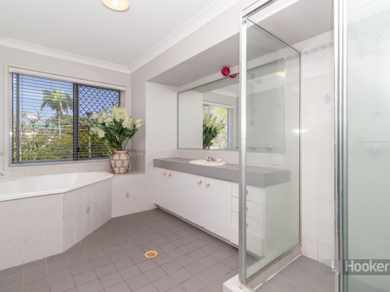 12 Maclean Drive, Boronia Heights QLD 4124
