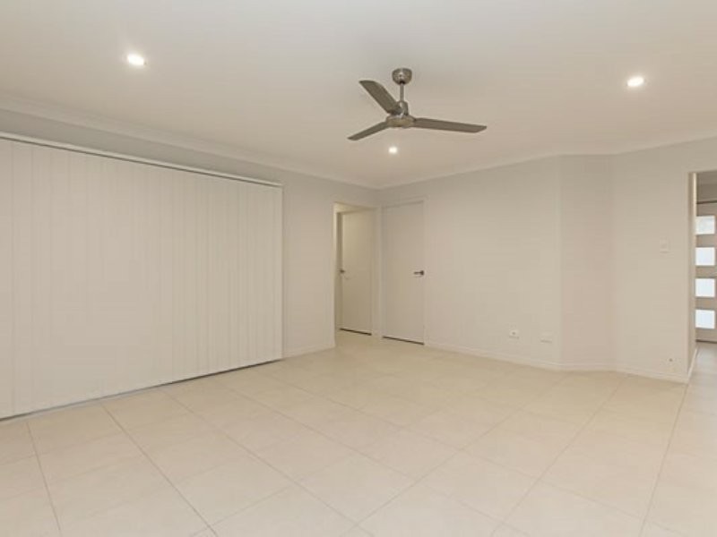 1 Oasis Court, Marsden QLD 4132