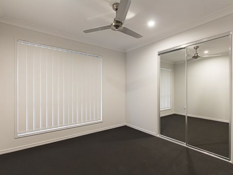 1 Oasis Court, Marsden QLD 4132
