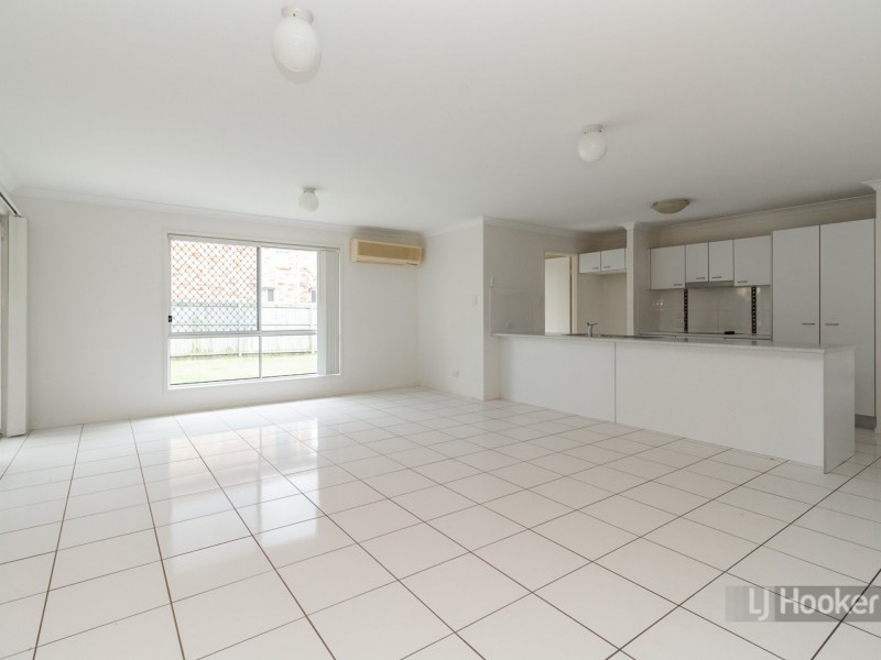 10 Coolum Court, Regents Park QLD 4118