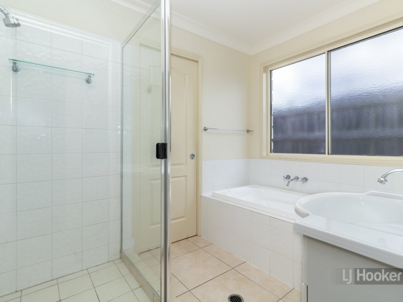 106 Sanctuary Drive, Forest Lake QLD 4078