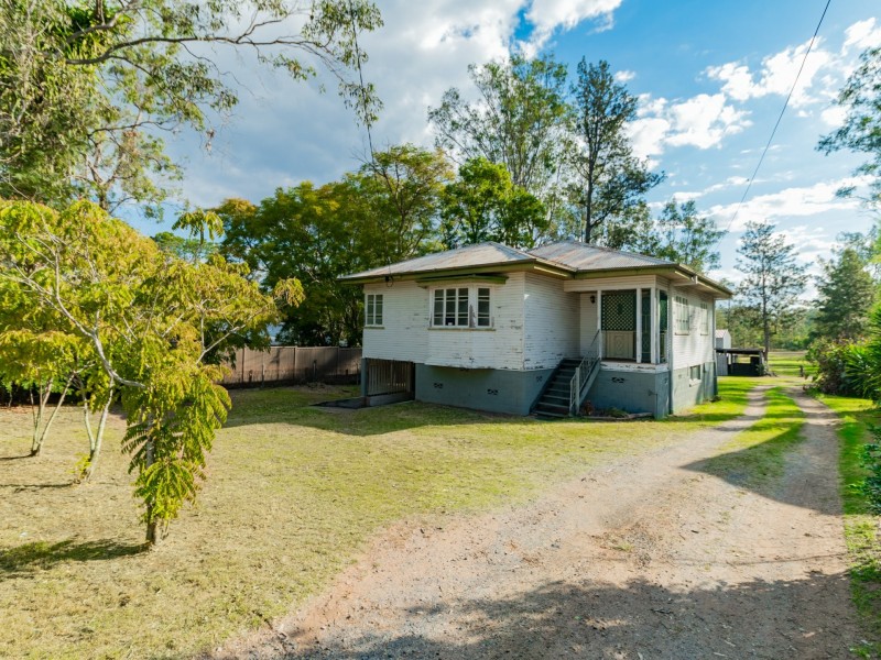 79 Smith Road, Park Ridge South QLD 4125
