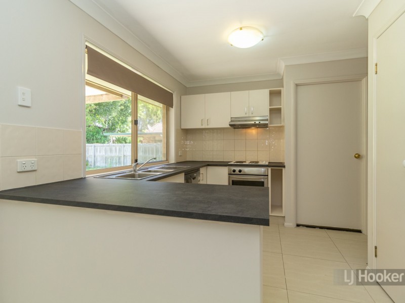 22 Hyde Place, Forest Lake QLD 4078
