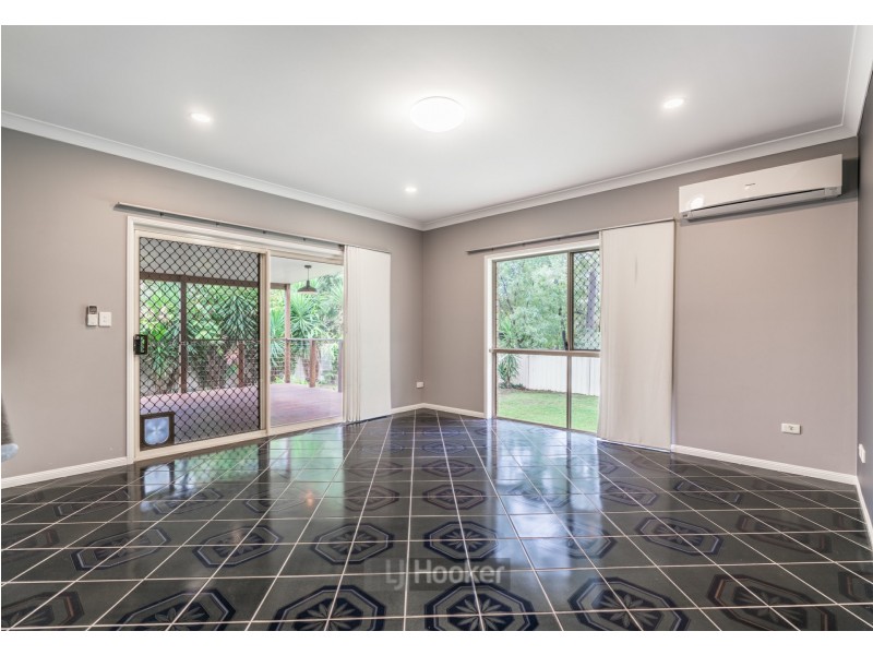 19 Teasel Crescent, Forest Lake QLD 4078