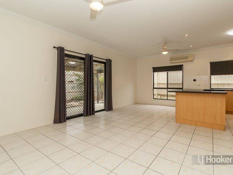 27 Cobourg Street, Forest Lake QLD 4078