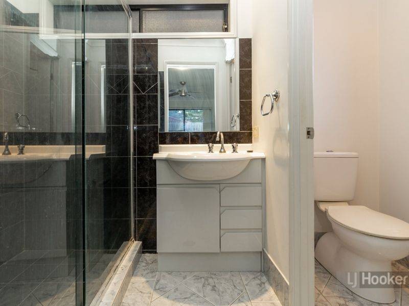 10 Milliken Circuit, Forest Lake QLD 4078