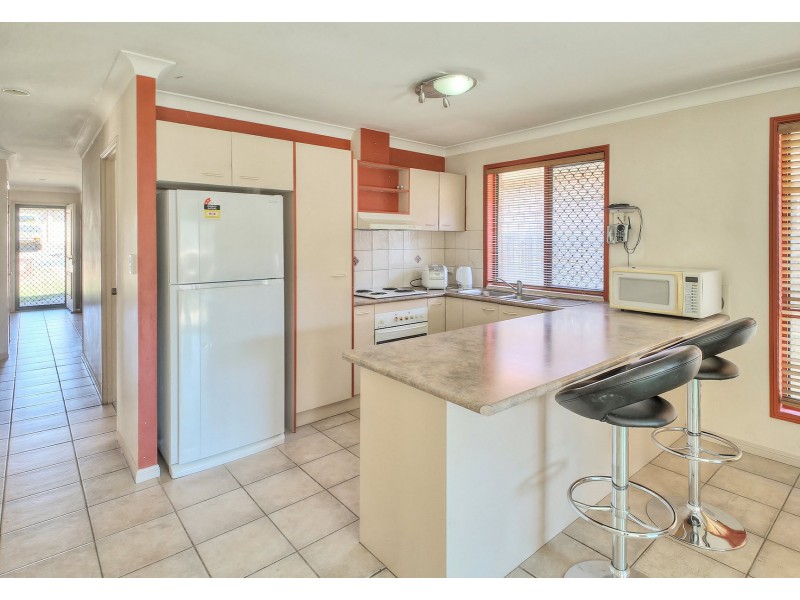 10 Sugarloaf Street, Forest Lake QLD 4078