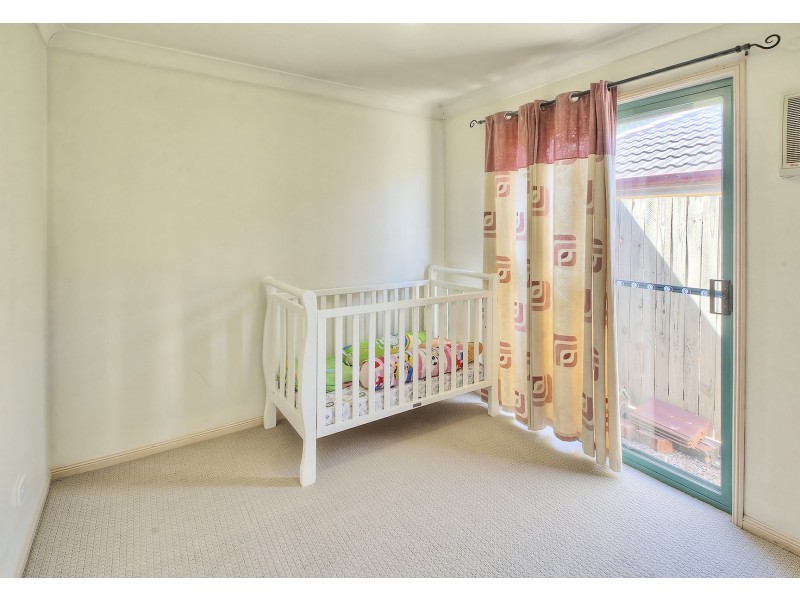 10 Sugarloaf Street, Forest Lake QLD 4078