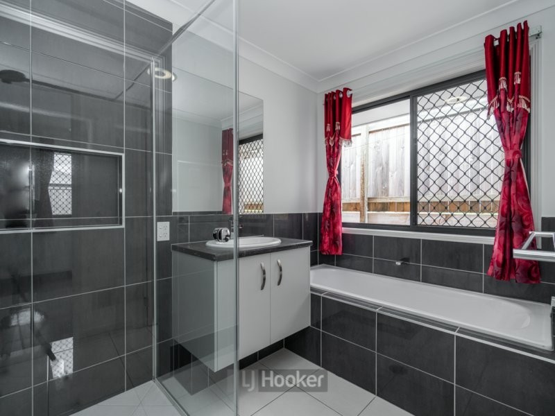 5 Barrisdale Street, Heathwood QLD 4110