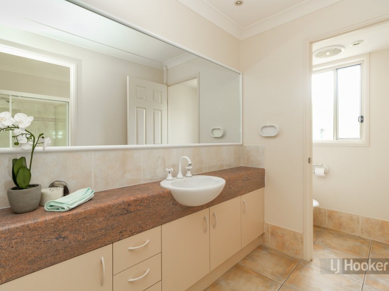 270 Rosia Road, Park Ridge QLD 4125