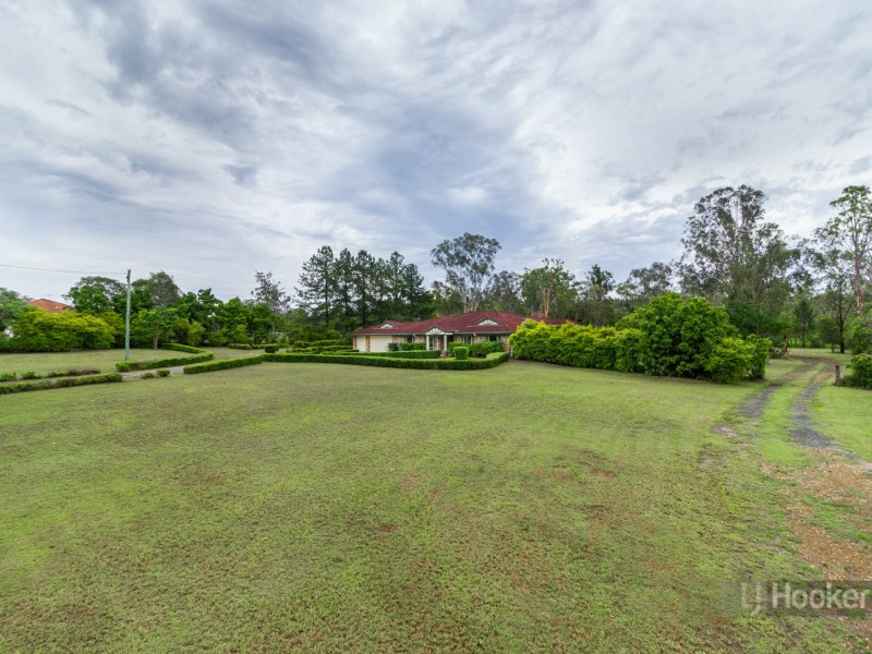 270 Rosia Road, Park Ridge QLD 4125