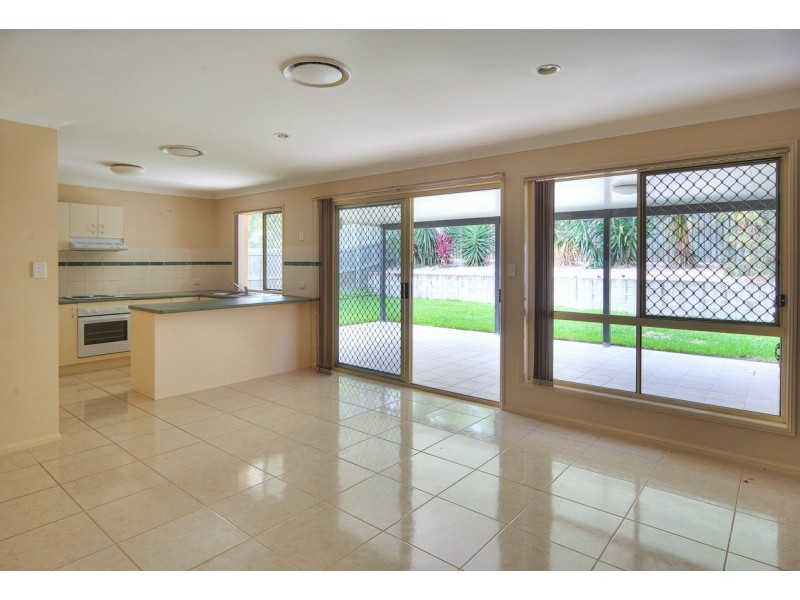 36 Columbus Place, Forest Lake QLD 4078