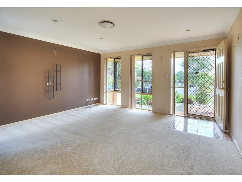 36 Columbus Place, Forest Lake QLD 4078