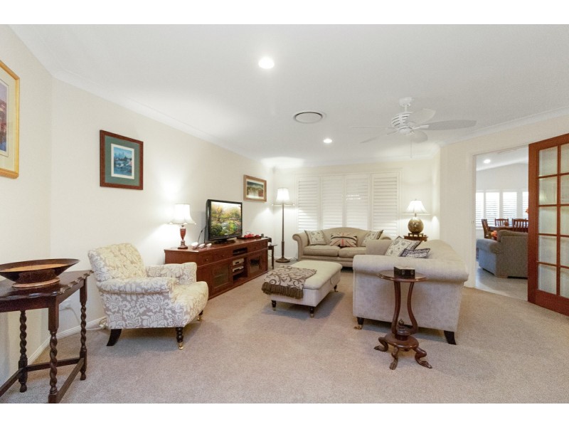 15 Brighton Parade, Forest Lake QLD 4078