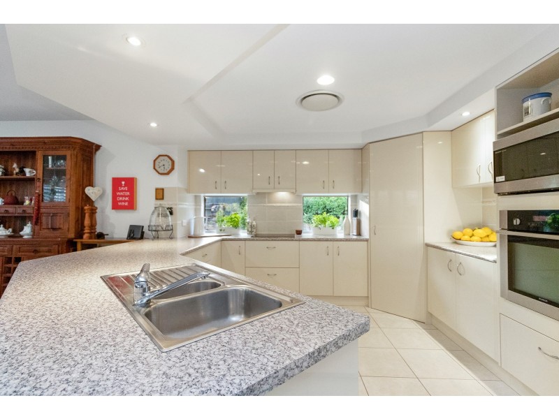 15 Brighton Parade, Forest Lake QLD 4078