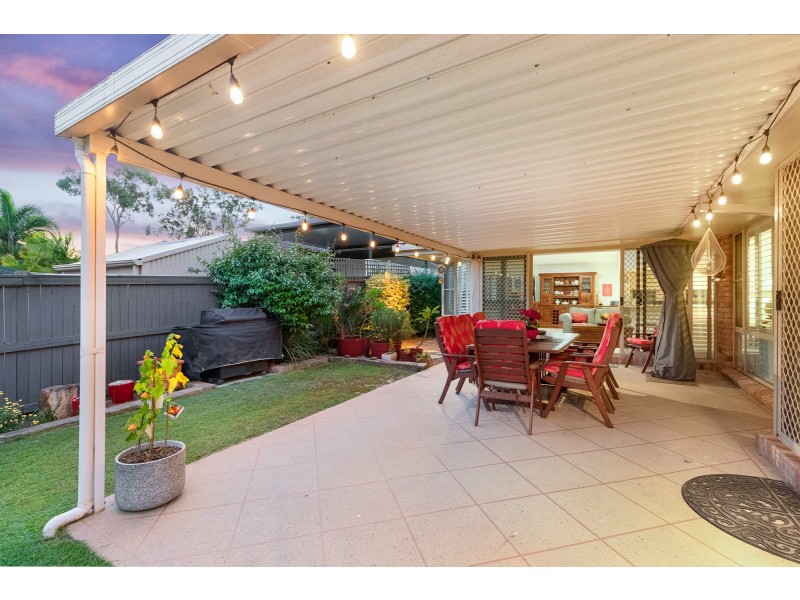 15 Brighton Parade, Forest Lake QLD 4078