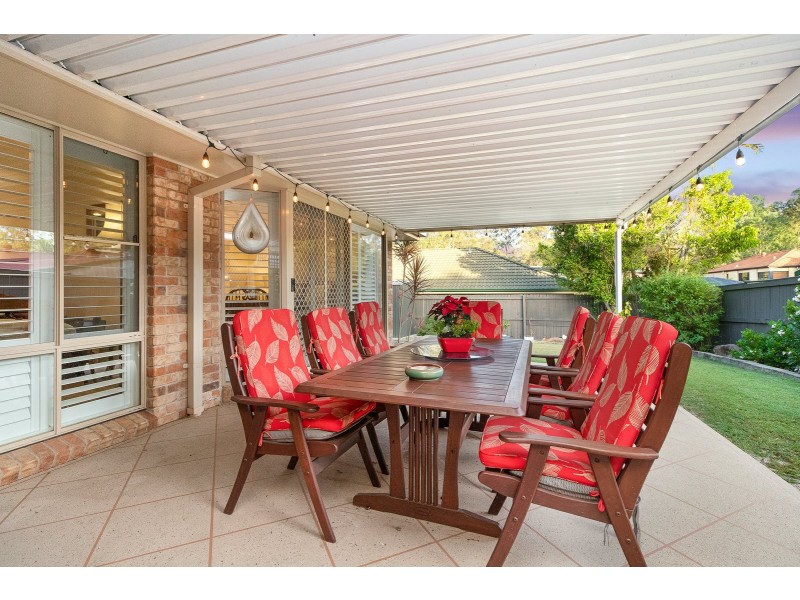 15 Brighton Parade, Forest Lake QLD 4078