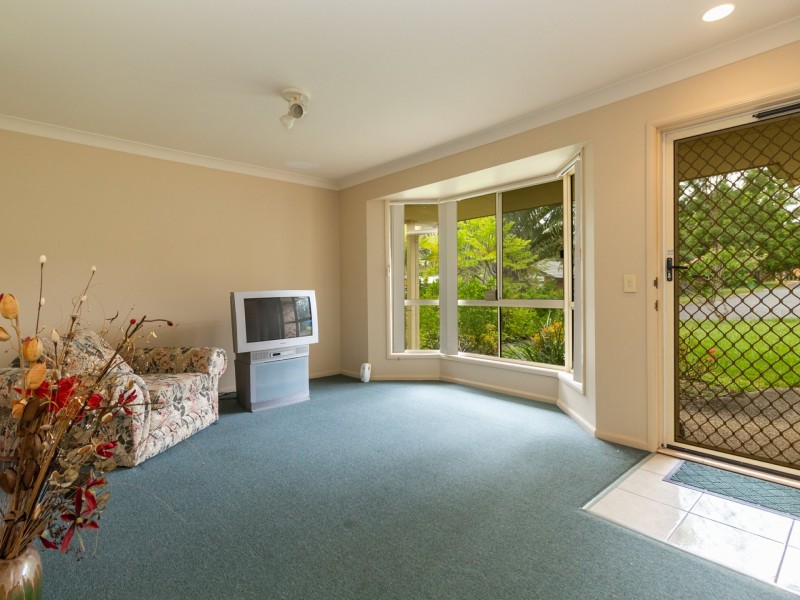 16 Honeysuckle Place, Forest Lake QLD 4078