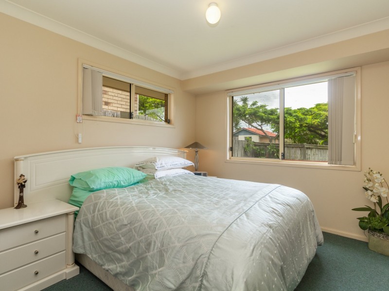 16 Honeysuckle Place, Forest Lake QLD 4078