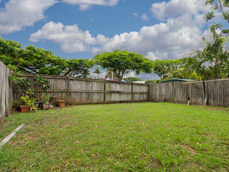 16 Honeysuckle Place, Forest Lake QLD 4078