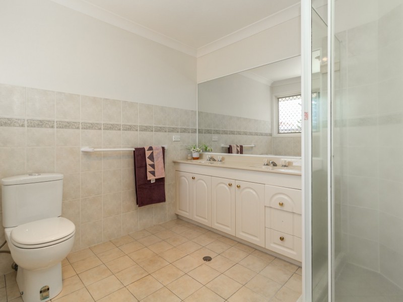 12 Colvillea Close, Stretton QLD 4116