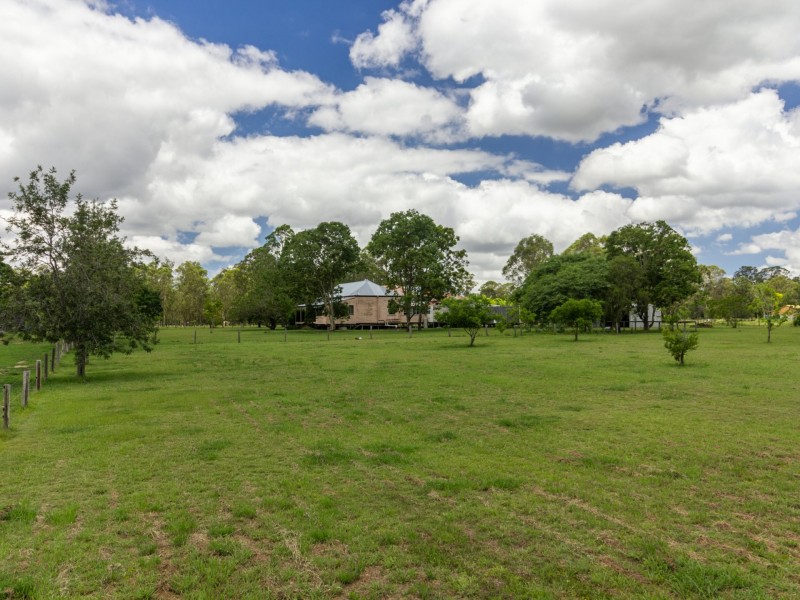 1272 Chambers Flat Road, Chambers Flat QLD 4133