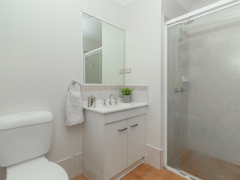 3 Paterson Place, Forest Lake QLD 4078