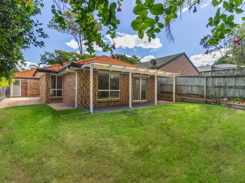 3 Paterson Place, Forest Lake QLD 4078