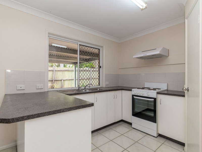 3 Noosa Court, Hillcrest QLD 4118