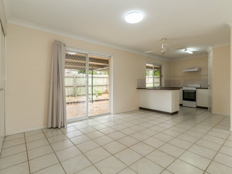 3 Noosa Court, Hillcrest QLD 4118