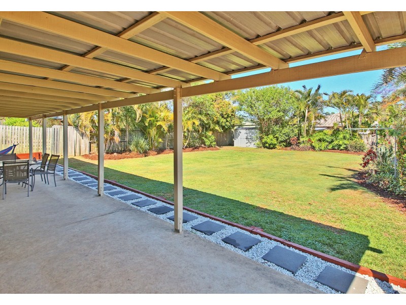 9 Learmonth Court, Hillcrest QLD 4118