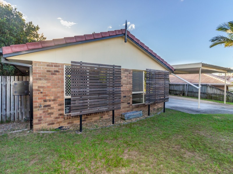 9 Learmonth Court, Hillcrest QLD 4118