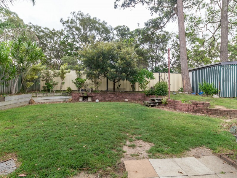 8 Isaac Court, Hillcrest QLD 4118