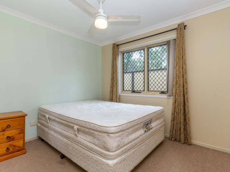 8 Isaac Court, Hillcrest QLD 4118