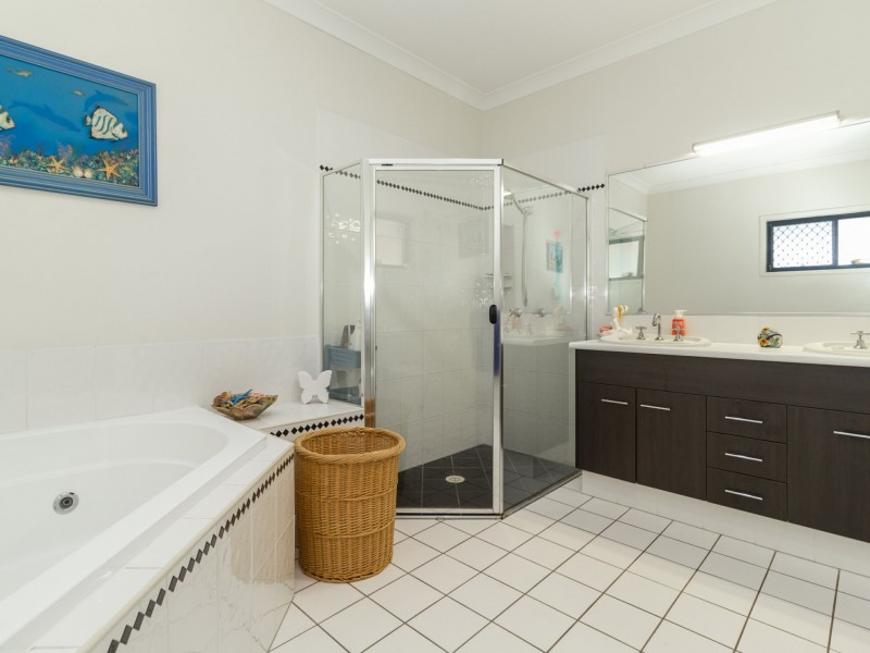 1 Shivvan Court, Marsden QLD 4132