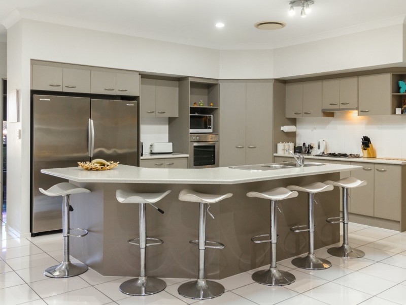 1 Shivvan Court, Marsden QLD 4132