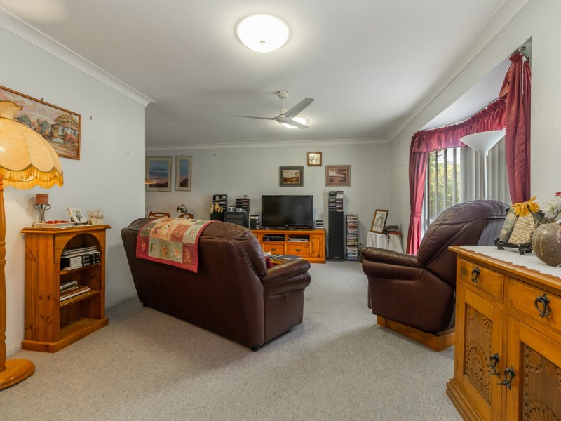 40 Owens Crescent, Regents Park QLD 4118