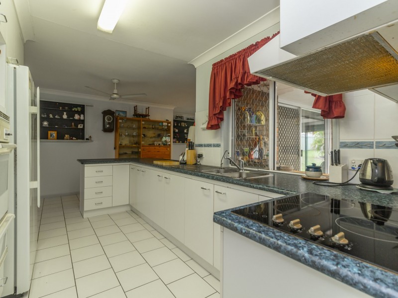 40 Owens Crescent, Regents Park QLD 4118