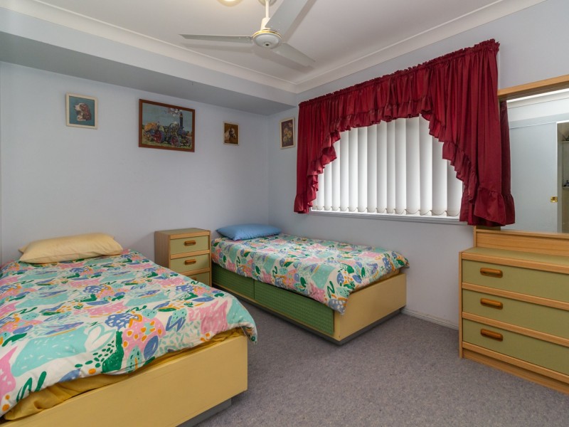 40 Owens Crescent, Regents Park QLD 4118