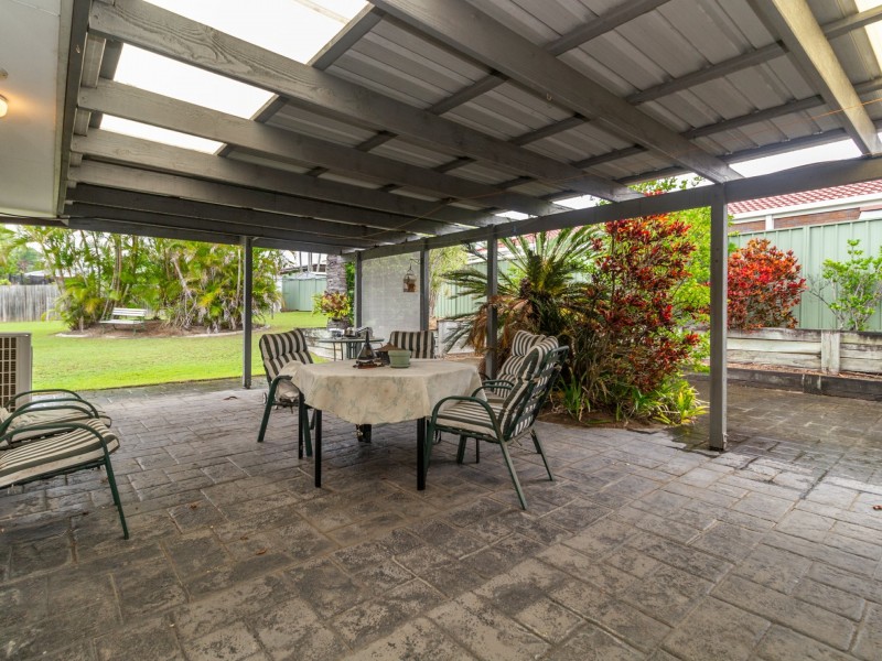 40 Owens Crescent, Regents Park QLD 4118