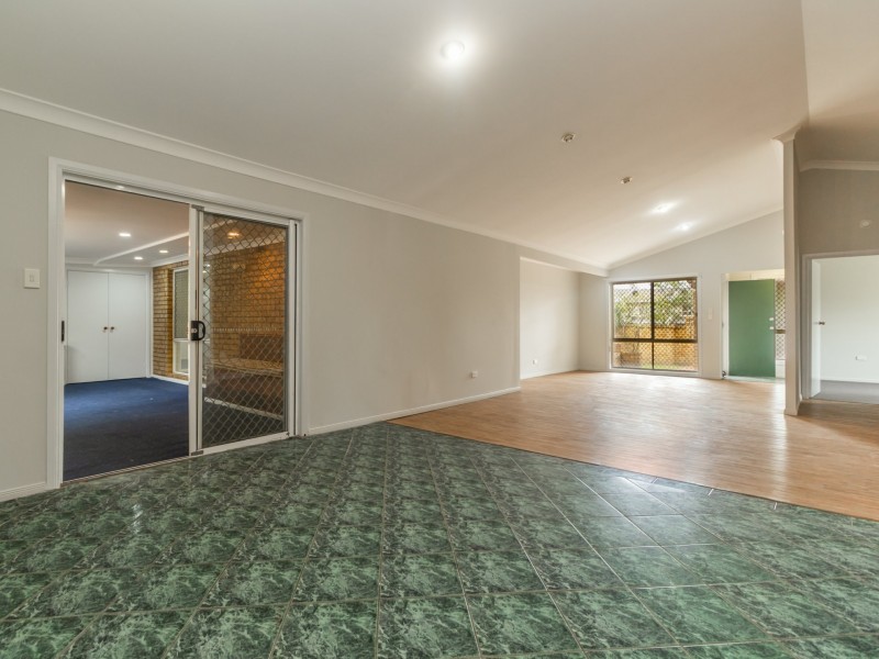 745 Browns Plains Road, Marsden QLD 4132