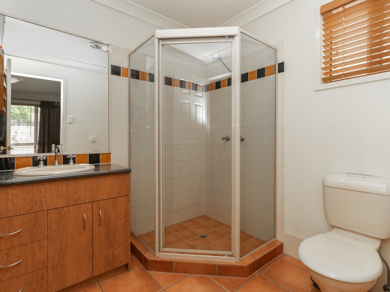 27 Moran Crescent, Forest Lake QLD 4078