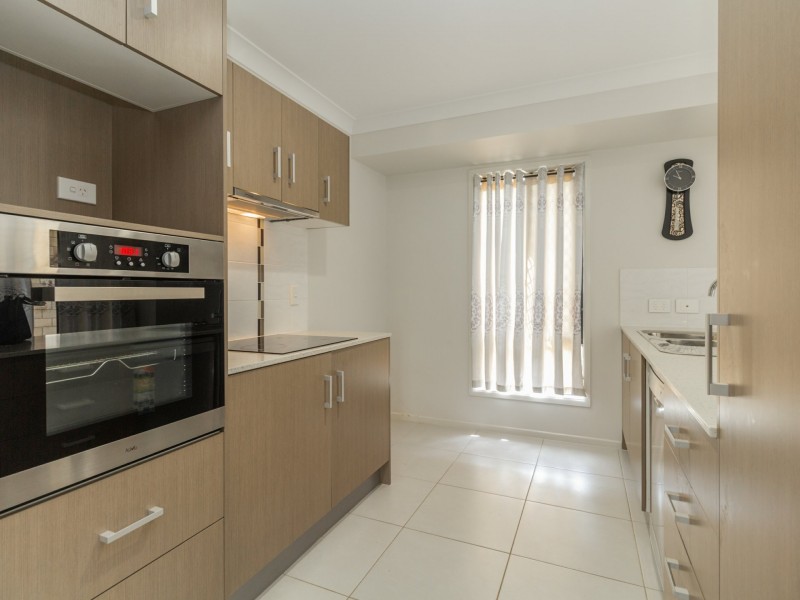 132 Peverell Street, Hillcrest QLD 4118