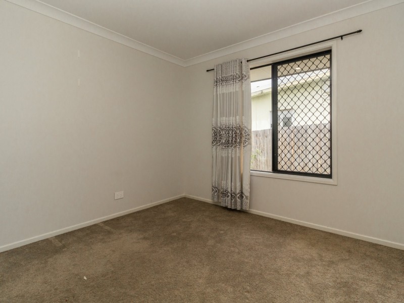 132 Peverell Street, Hillcrest QLD 4118