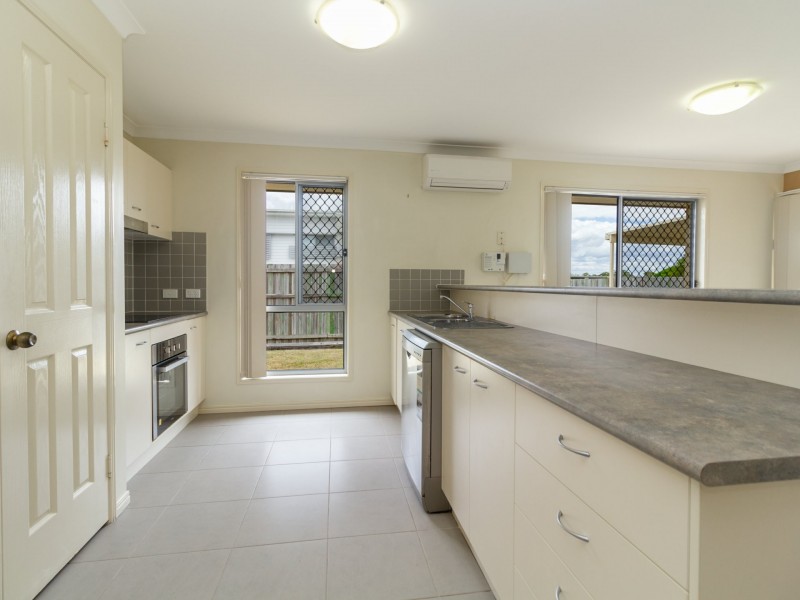 39 Dart Place, Parkinson QLD 4115
