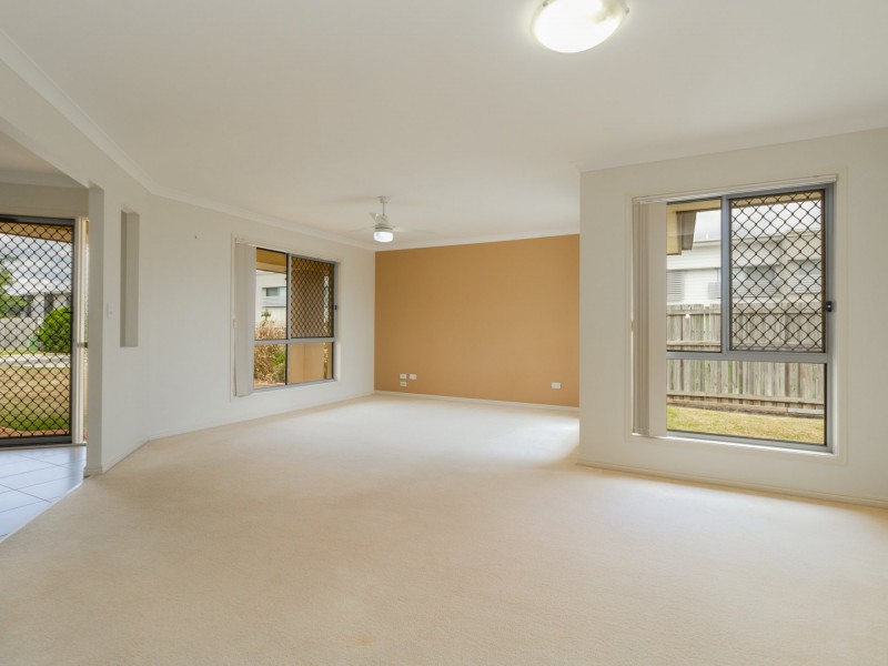 39 Dart Place, Parkinson QLD 4115