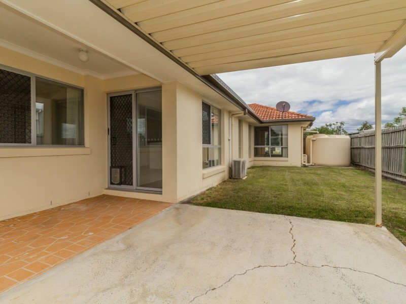 39 Dart Place, Parkinson QLD 4115