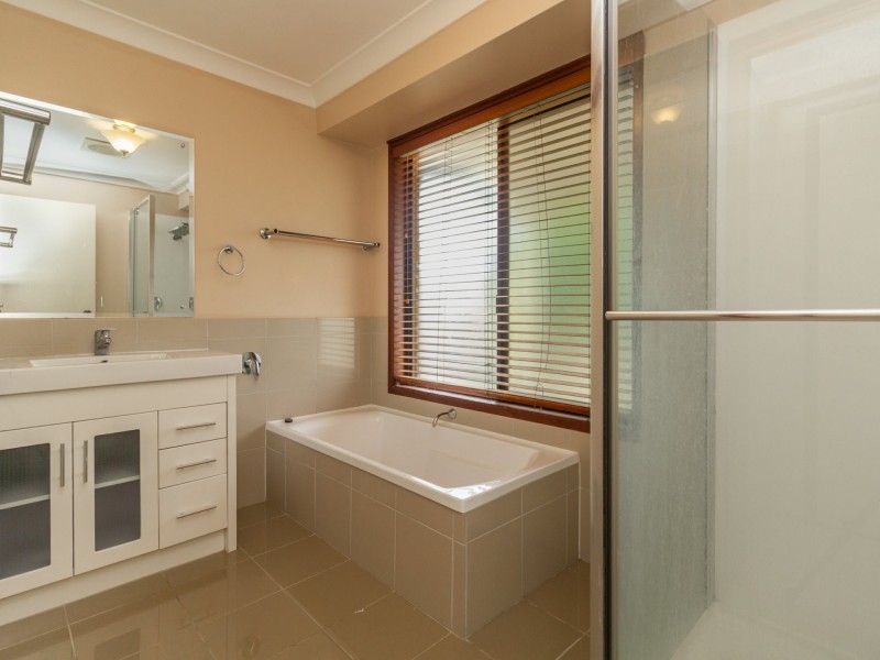 59 Peverell Street,, Hillcrest QLD 4118