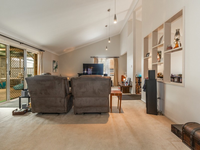 21 Ethion Drive, Regents Park QLD 4118